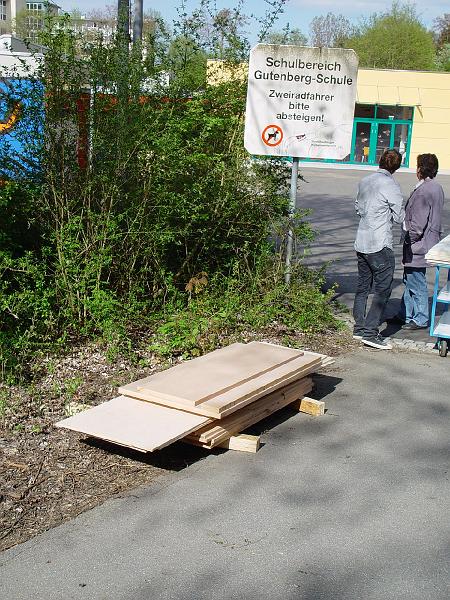 Projekt Theke02.JPG - Das wird mal unsere Theke für das Schülercafé???